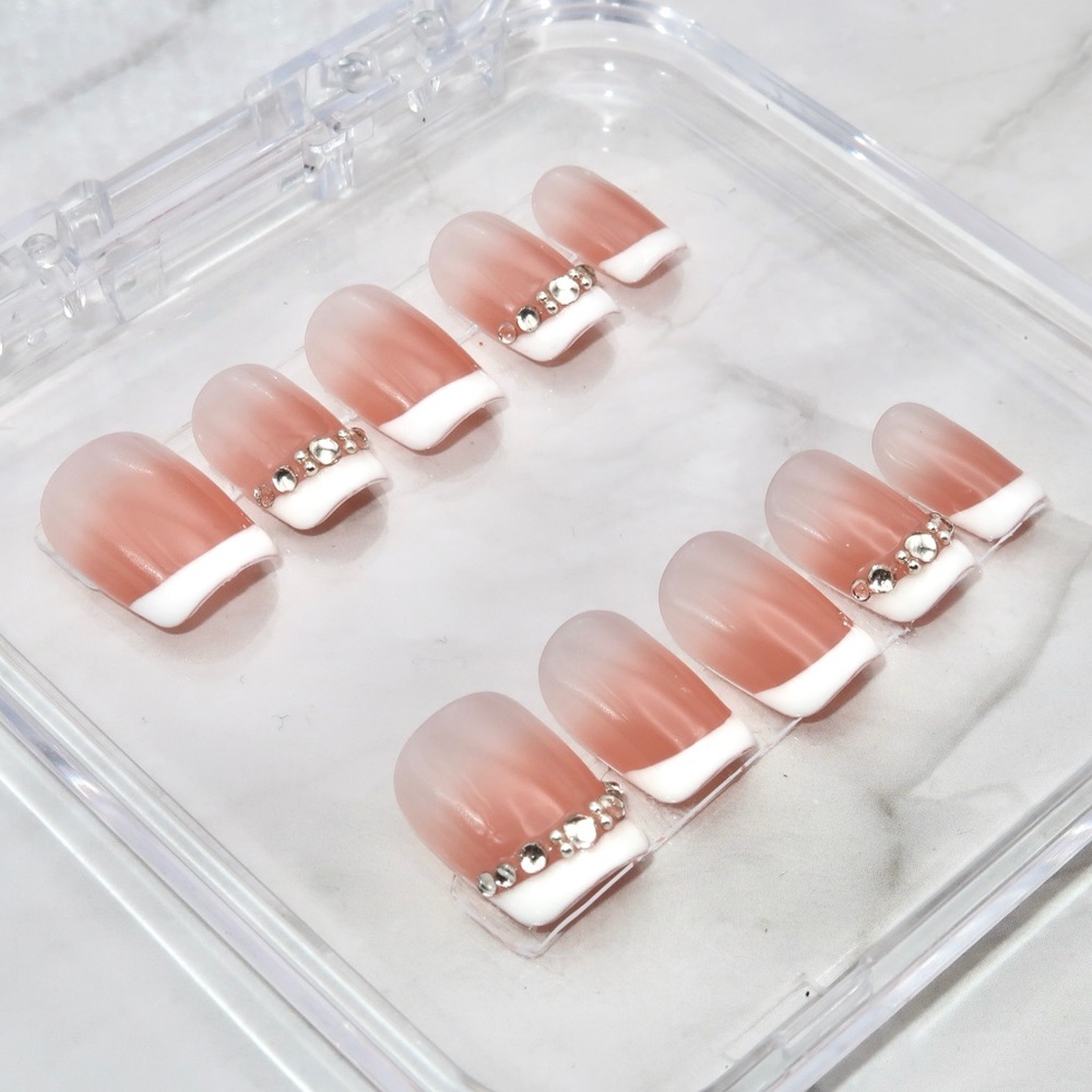 GlamBerry 10pcs Handmade Press-On Nails, Reusable, with Nail Kit - XS, M, L